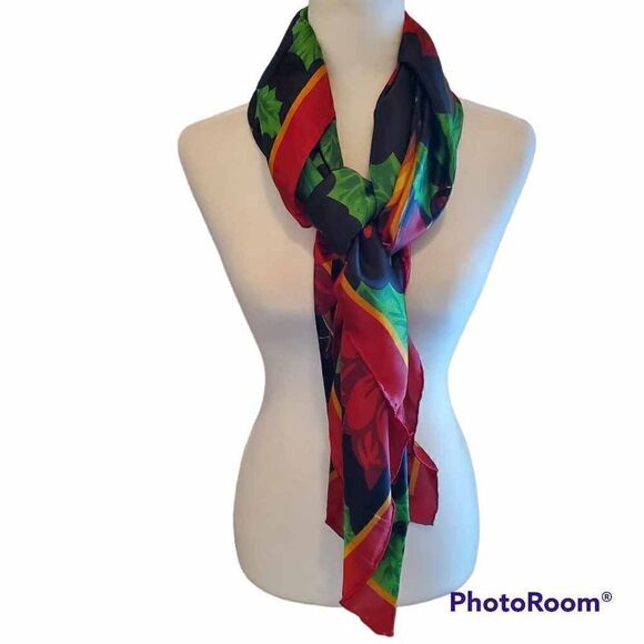 Vintage Silk Poinsettia Horn Holiday Scarf - Picture 8 of 8